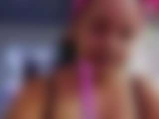 Live cam show with NaomiiEvans - Athletic Middle Aged on hrnylive.com