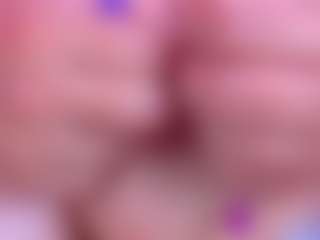 NaomiiEvans, modelo webcam MILF transmitiendo en vivo