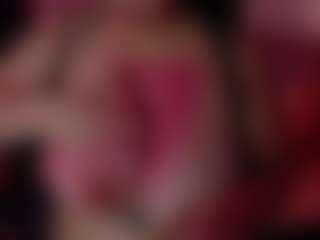 Live cam show with NaomiiEvans - Facial on Camsoda