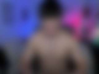 Live cam show with noah-nero - Average on Camsoda