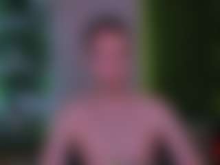 Live cam show with noah-nero - Brown Eyes on madthumbs