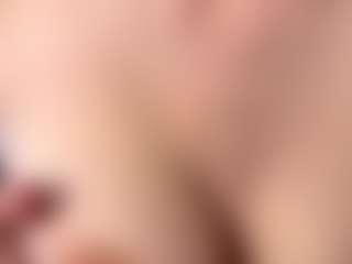 Live cam show with PaulinaCione - Pretty on StripNow