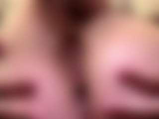 Live cam show with PaulinaCione - Joi on xplaylive.com