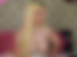 Ragazzabellaa's Live Sex Cam Show