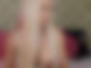 Ragazzabellaa's Live Sex Cam Show