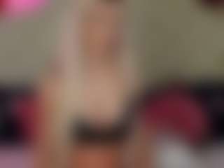 Ragazzabellaa's Live Sex Cam Show