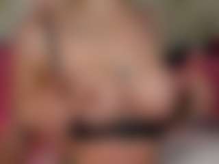 Live cam show with Ragazzabellaa - Drinking on crypto-cams
