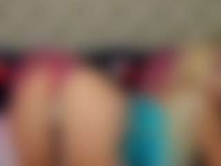 Live cam show with Ragazzabellaa - Drinking on Camsoda