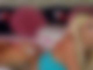 Live cam show with Ragazzabellaa - Flashing on Camsoda