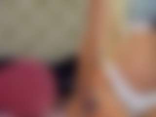 Ragazzabellaa's Live Sex Cam Show