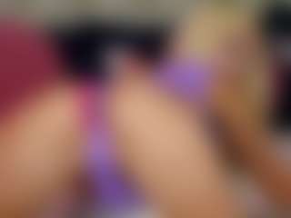 Ragazzabellaa's Live Sex Cam Show