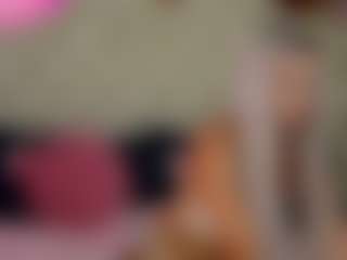 Live cam show with Ragazzabellaa - Flashing on Camsoda