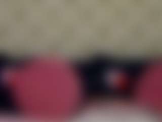 Live cam show with Ragazzabellaa - Drinking on Camiplay Live