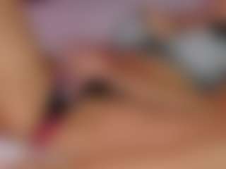 Live cam show with Ragazzabellaa - Drinking on Camsoda