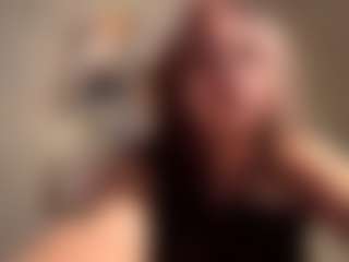 ShalandaPavelec's Live Sex Cam Show