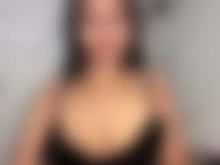 Yasmin Sonya's Live Sex Cam Show