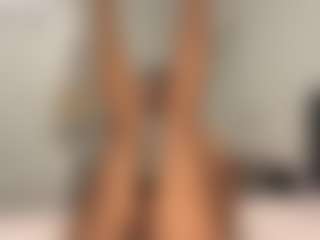 Live cam show with Yasmin Sonya - Brown Hair on Soda Cam
