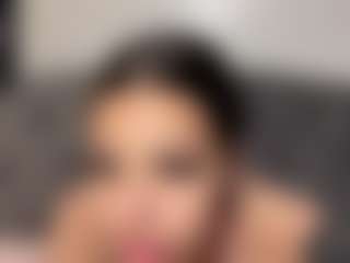 Live cam show with Yasmin Sonya - Big Tits on Hubzter Live