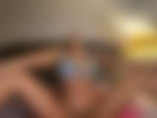 Live cam show with Yasmin Sonya - Erotic Dance on Big Tits