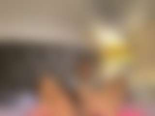Live cam show with Yasmin Sonya - Brown Eyes on Lustler