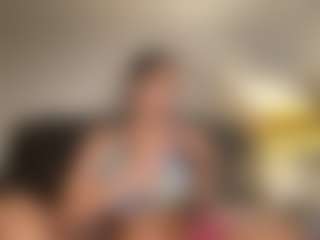 Live cam show with Yasmin Sonya - Petite Toys on boobsie.com