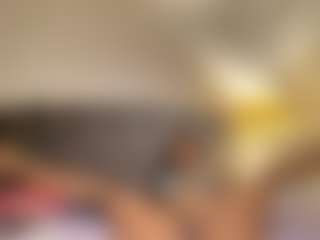 Live cam show with Yasmin Sonya - Brown Hair Toys on Latina Girls