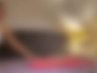 Live cam show with Yasmin Sonya - Striptease Latina on galaxygirlnitro.com