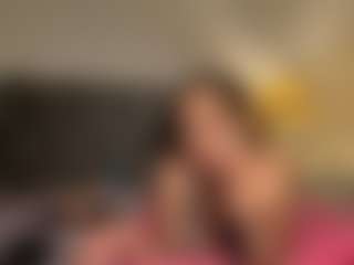 Live cam show with Yasmin Sonya - Brown Hair on Uber Horny