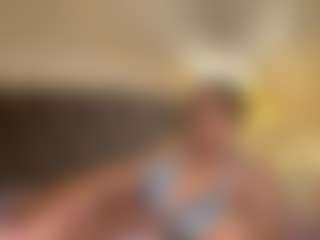 Live cam show with Yasmin Sonya - Spank Big Tits on camtv