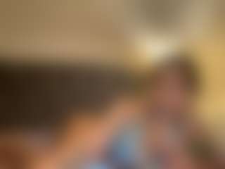 Live cam show with Yasmin Sonya - Spank Brown Hair on Big Tits