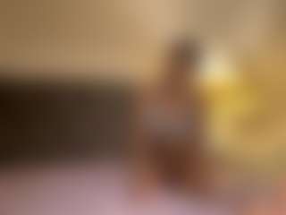 Live cam show with Yasmin Sonya - Bedroom on xxxlivecams.org
