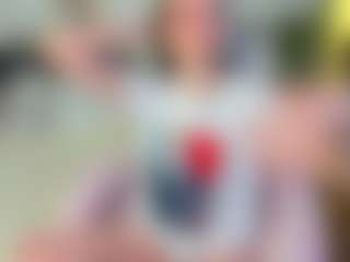 Live cam show with SummerL1la - Bedroom on Dolls Live