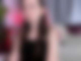 Live cam show with SummerL1la - Facial Piercings on AdultVida.com