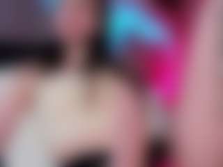 Live cam show with SummerL1la - Brown Hair on Streamer API