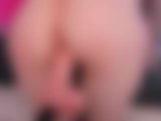 Live cam show with SummerL1la - Foot Fetish on livesuperchat.net