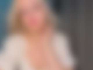 Luna's Live Sex Cam Show