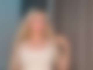 Luna's Live Sex Cam Show