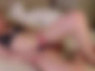 Live cam show with TramieWilson - Bra on crypto-cams
