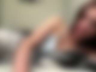 AdelaKrzesinski's Live Sex Cam Show