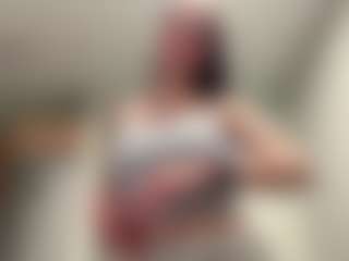 Live cam show with AdelaKrzesinski - Anal Toys on CamClone