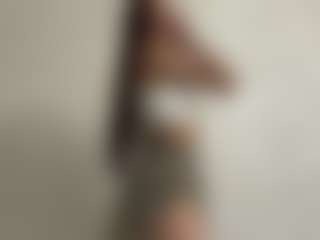 AdelaKrzesinski's Live Sex Cam Show