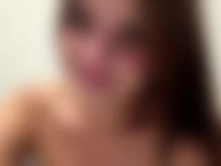 AdelaKrzesinski's Live Sex Cam Show
