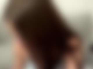 AdelaKrzesinski's Live Sex Cam Show