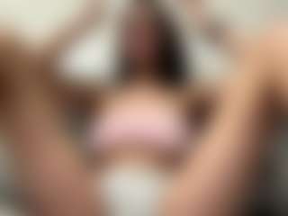Live cam show with AdelaKrzesinski - Tittyfuck on luckytryst.com