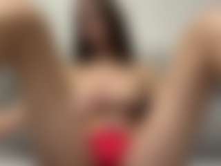 AdelaKrzesinski's Live Sex Cam Show