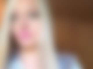 AdrienneHafenbrack's Live Sex Cam Show