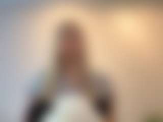 AdrienneHafenbrack's Live Sex Cam Show