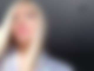 AdrienneHafenbrack's Live Sex Cam Show