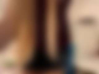 AdrienneHafenbrack's Live Sex Cam Show