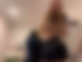 AdrienneHafenbrack's Live Sex Cam Show